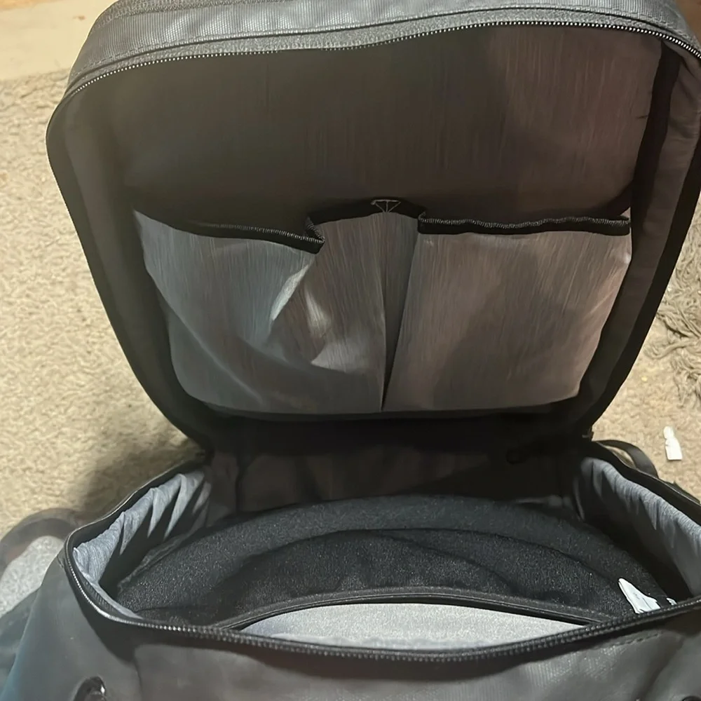 Ascentials‎ Pro Backpack (excellent condition)